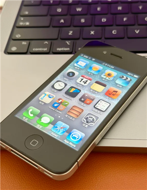 iPhone4S����һ�����еĵ���������Ǯ iPhone4S���ռ۸�
