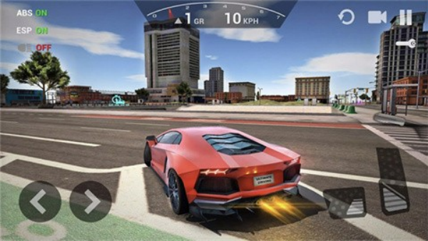�ռ�������ʻģ�������°�(Ultimate Car Driving Simulator)v7.4.1 ��׿��
