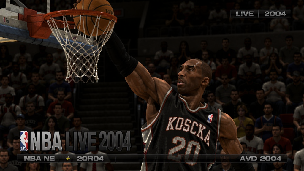 NBA Live 2004 游戏界面截图, 展示科比扣篮场景, 高画质