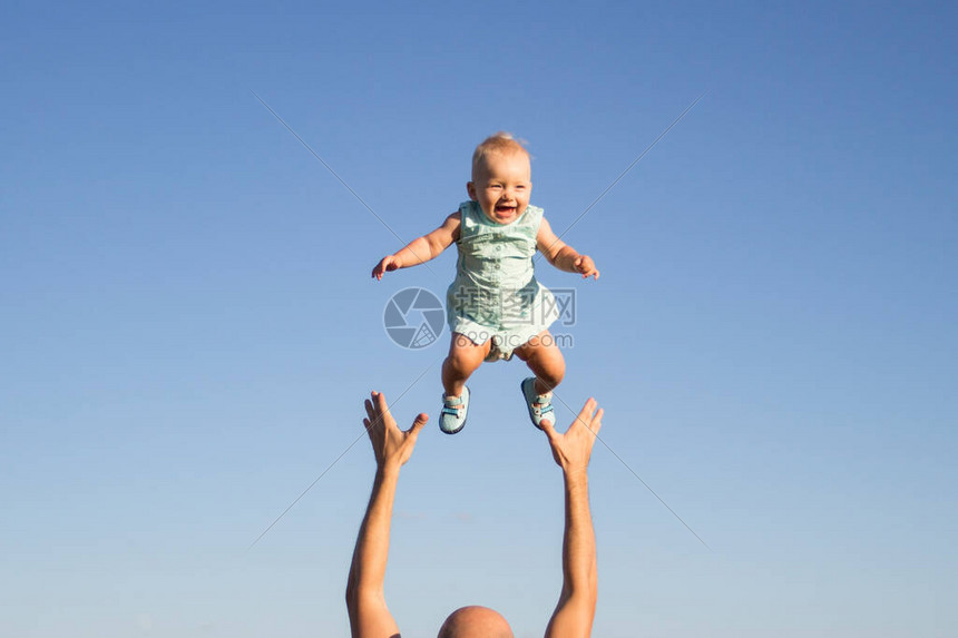 �Ӻ���1.0 ������Ϸ