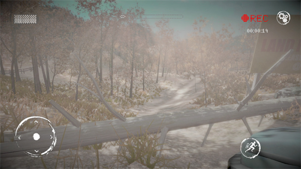 瘦长鬼影降临手机版中文版下载(Slender: The Arrival) 追逐战玩法 操作界面