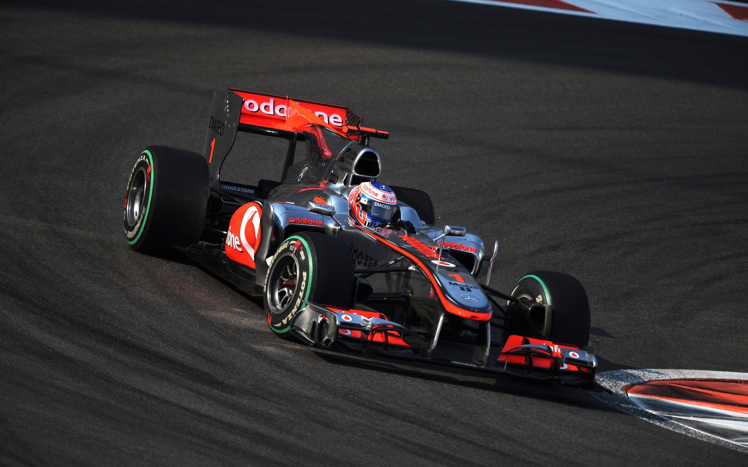 f1����ʽ��������Ƥ��������ֽ�ϼ� �ֻ���Ļʵ��Ч��