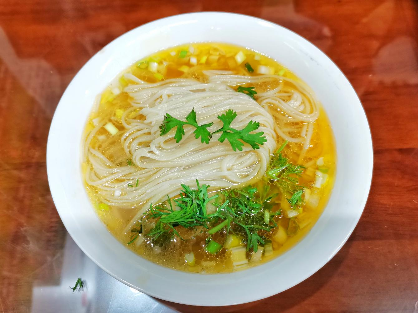爱吴起 吴起羊肉 剁荞面 美食 配图