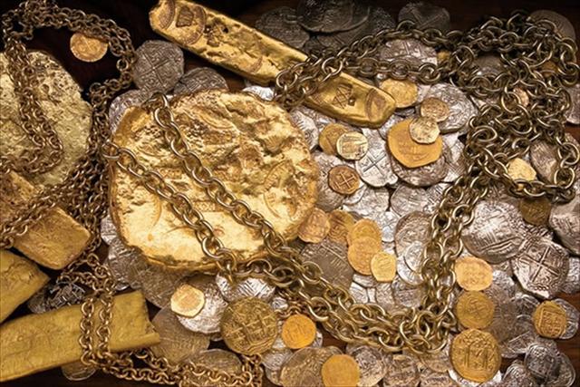 亚特兰蒂斯珠宝传奇 海底出土黄金饰品 考古发现 宝藏之谜